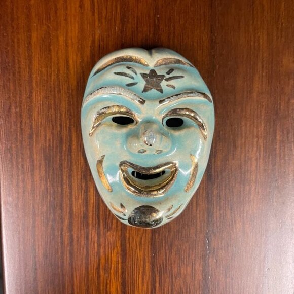 Vintage Comedy Mask Brooch - Picture 1 of 5